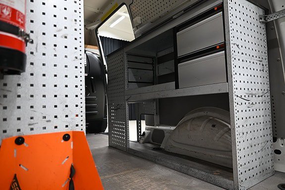 Vehicle Image 9