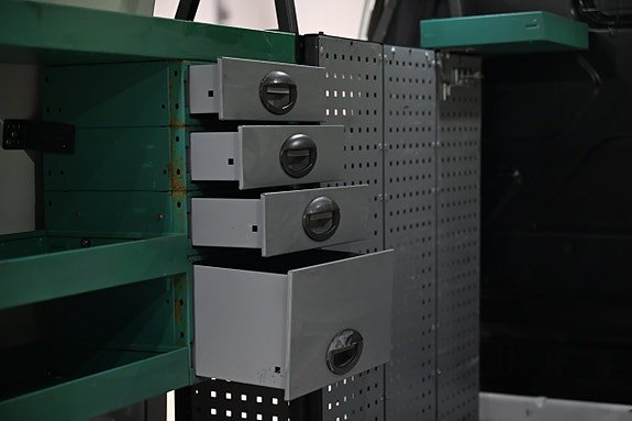 Vehicle Image 13