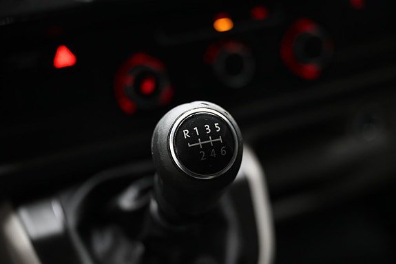 Vehicle Image 26