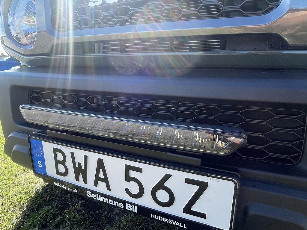 Vehicle Image 18