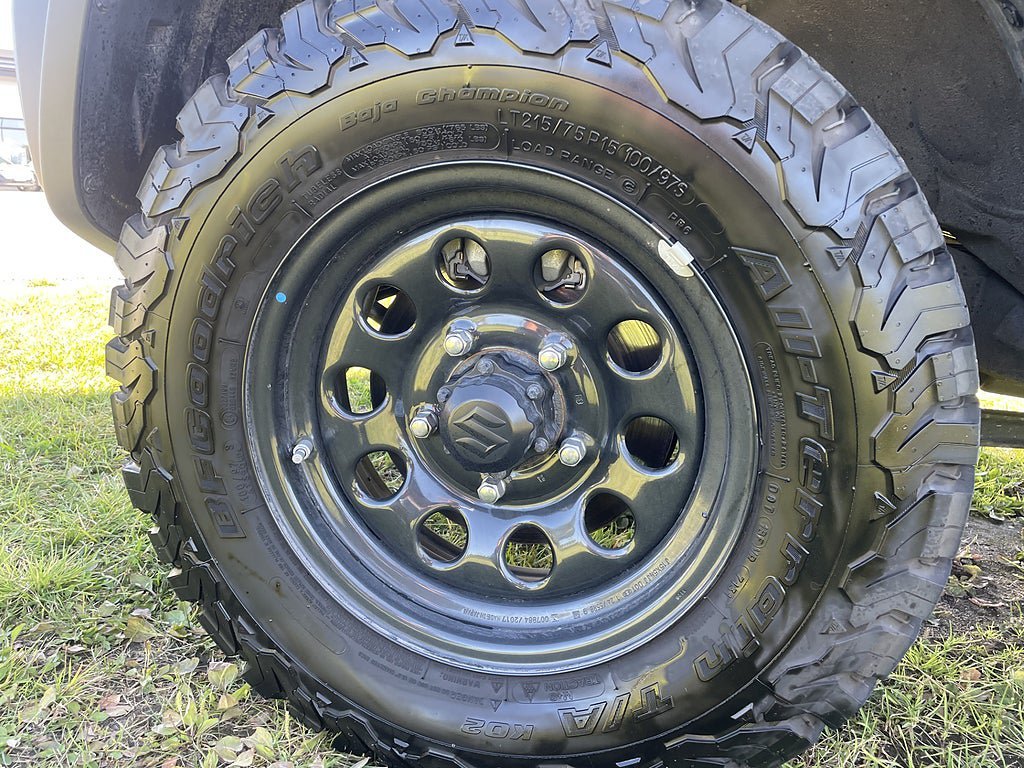 Vehicle Image 19