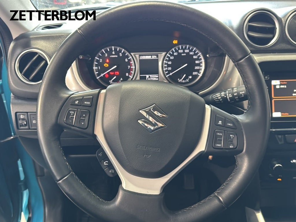 Vehicle Image 12