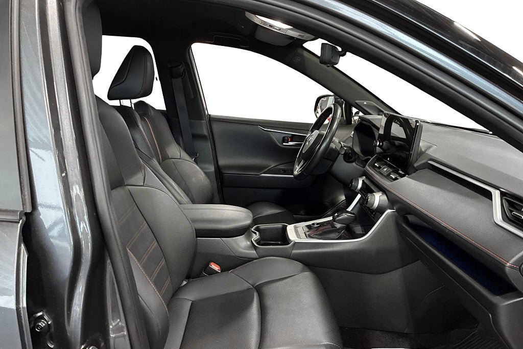 Vehicle Image 14