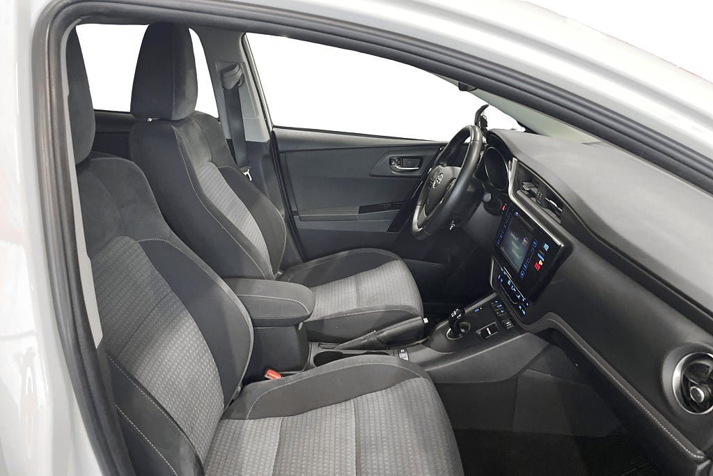 Vehicle Image 14