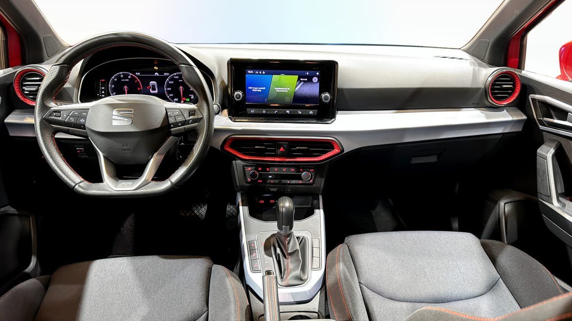 Vehicle Image 10