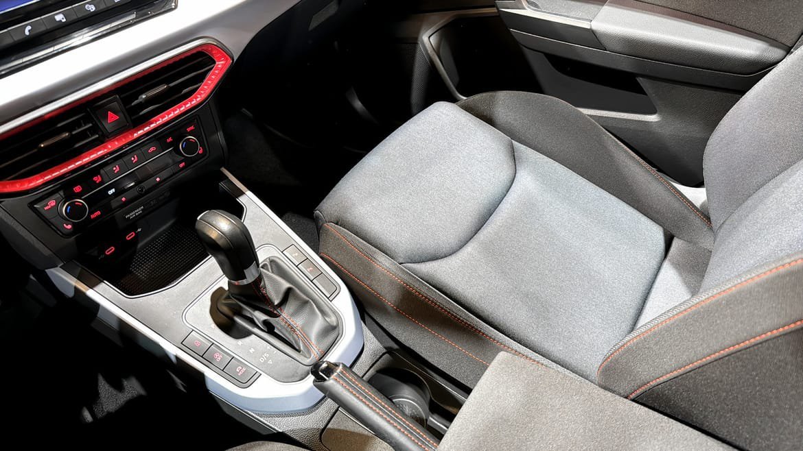 Vehicle Image 15