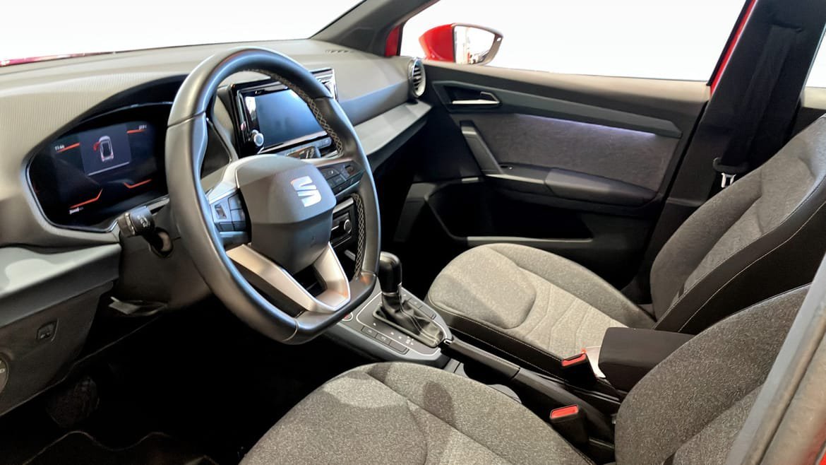 Vehicle Image 7