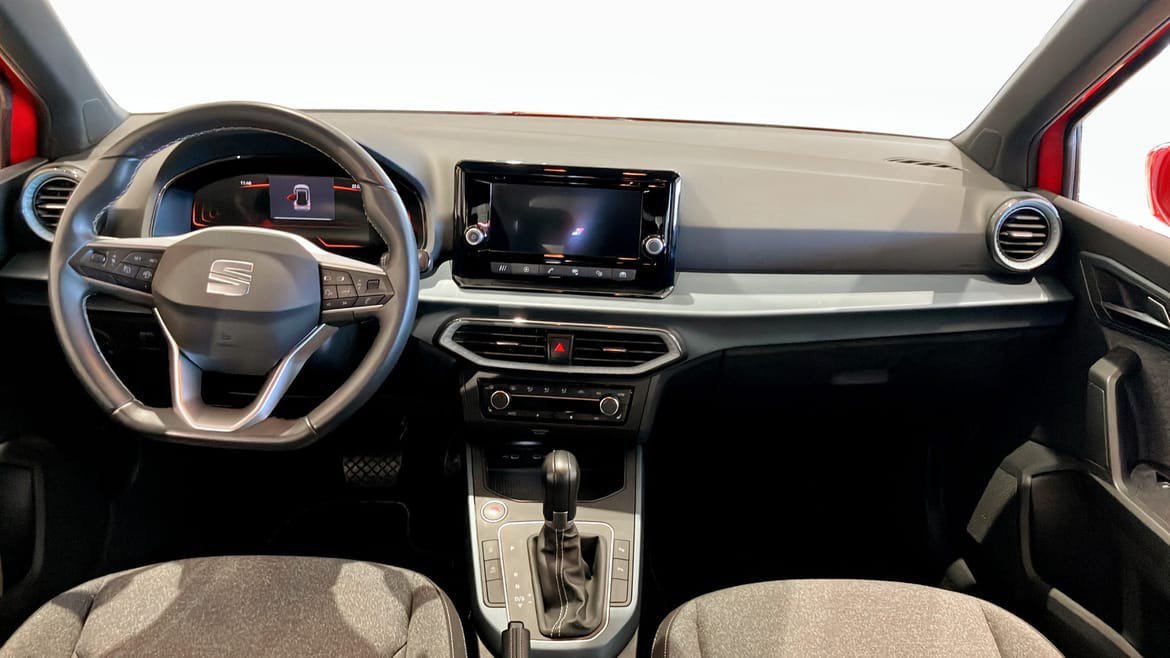 Vehicle Image 10