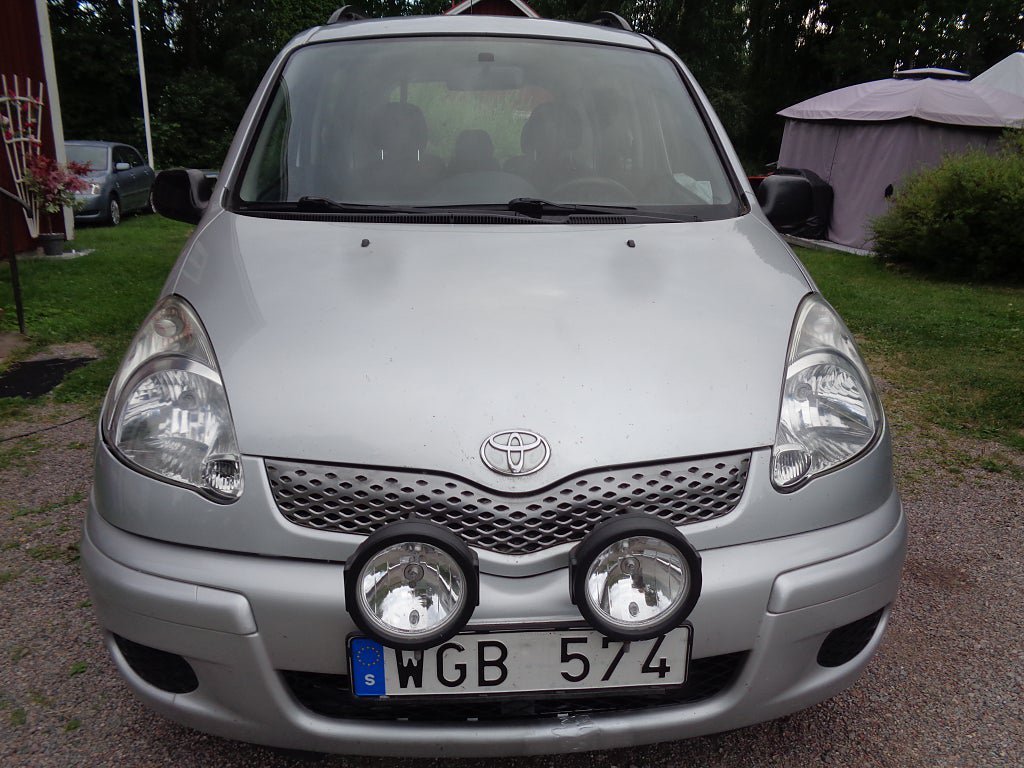 Vehicle Image 10