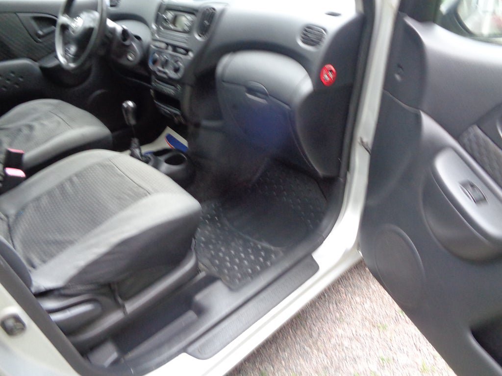 Vehicle Image 35