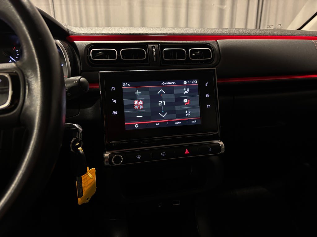 Vehicle Image 11