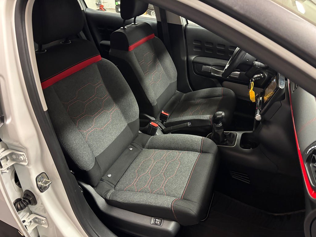 Vehicle Image 13