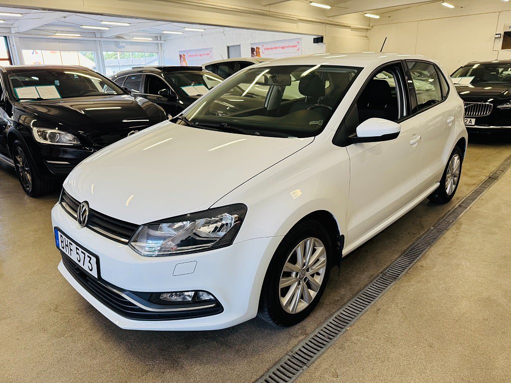 Vehicle Image 12
