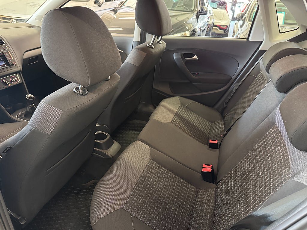 Vehicle Image 17