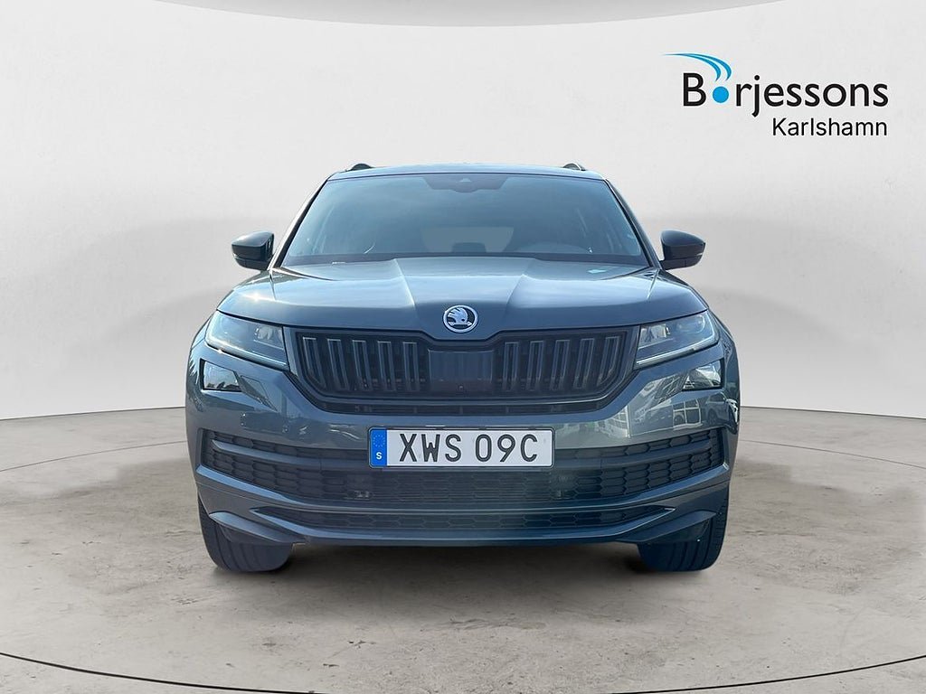 Vehicle Image 5