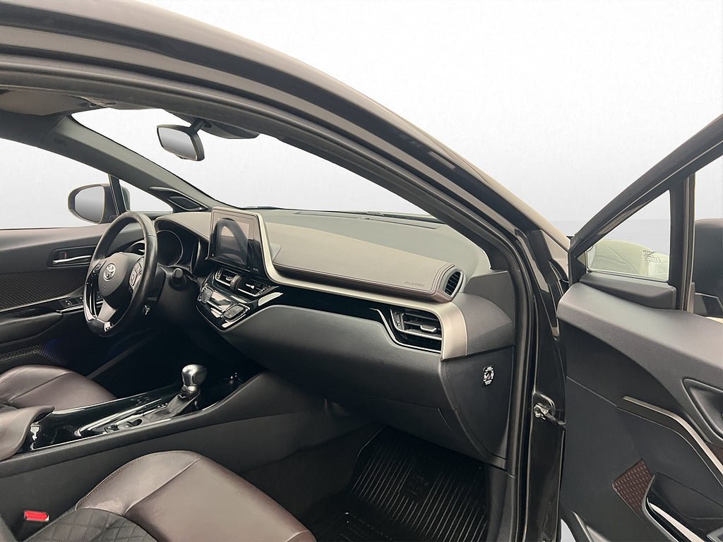 Vehicle Image 21