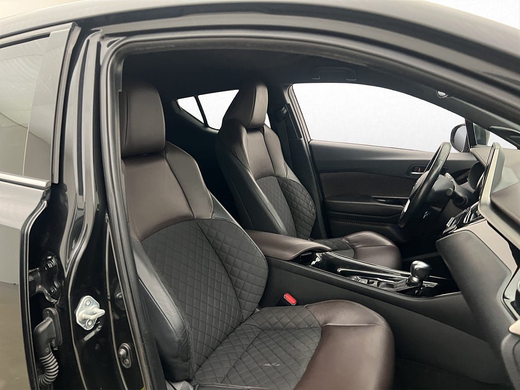Vehicle Image 22