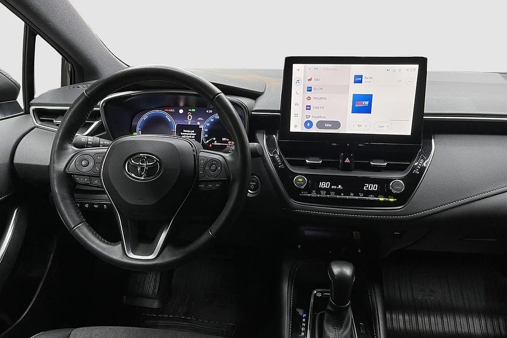 Vehicle Image 12