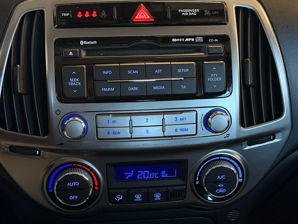 Vehicle Image 15