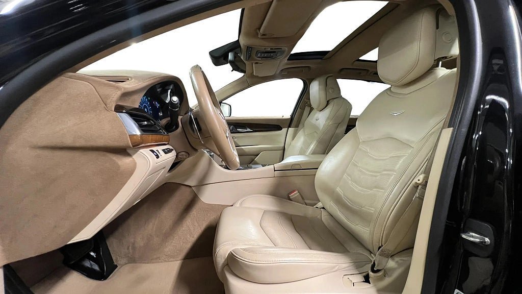 Vehicle Image 11