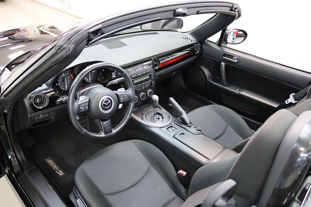 Vehicle Image 15