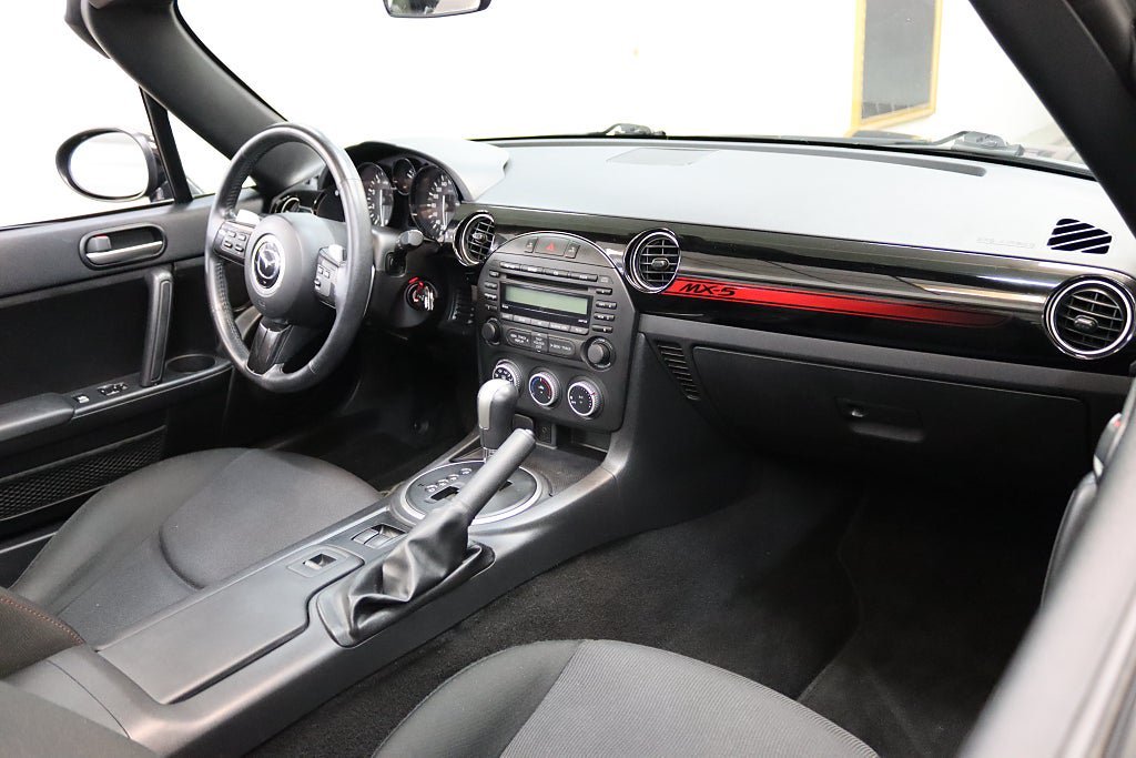 Vehicle Image 17