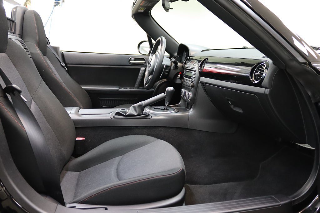 Vehicle Image 18