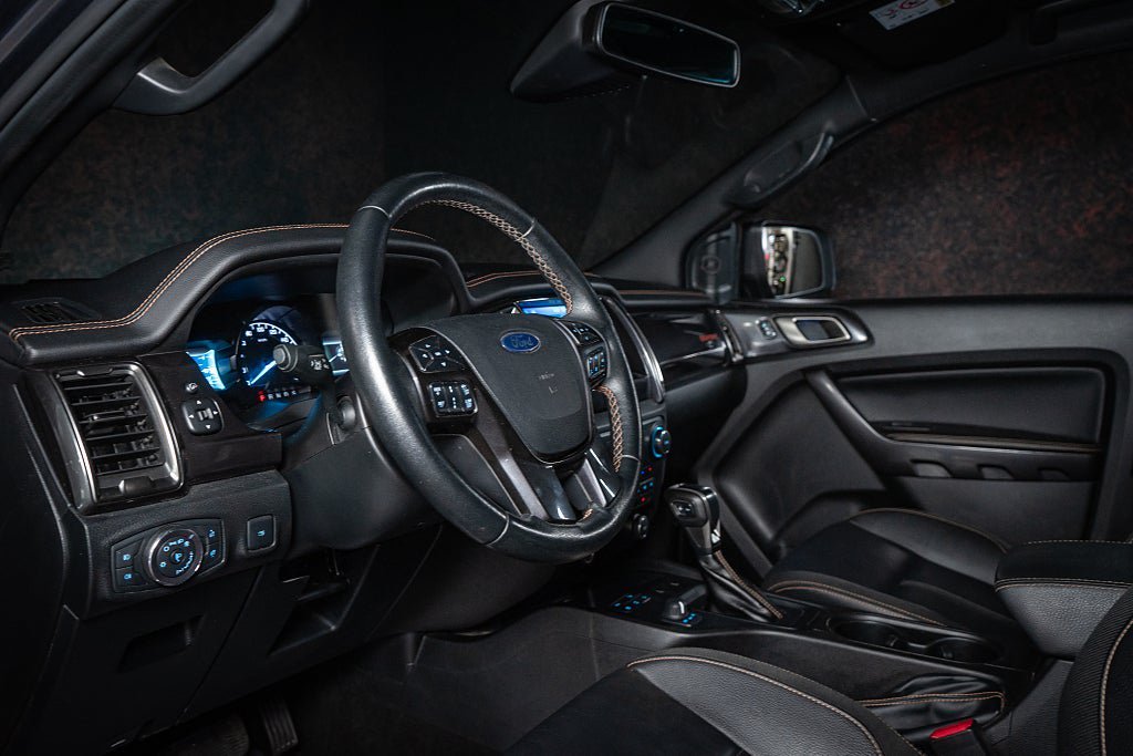 Vehicle Image 16