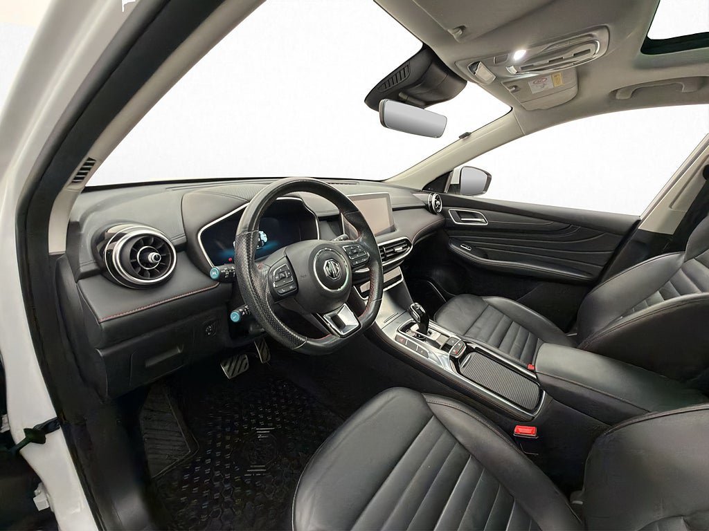 Vehicle Image 13
