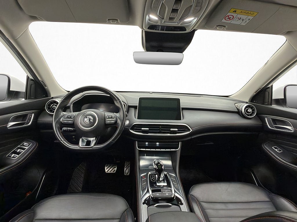 Vehicle Image 16