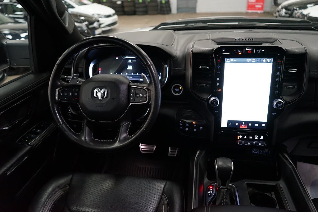 Vehicle Image 18