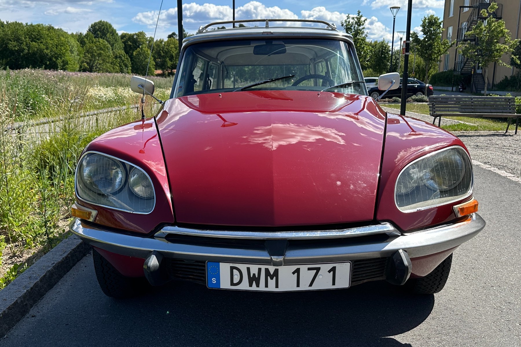 Vehicle Image 11