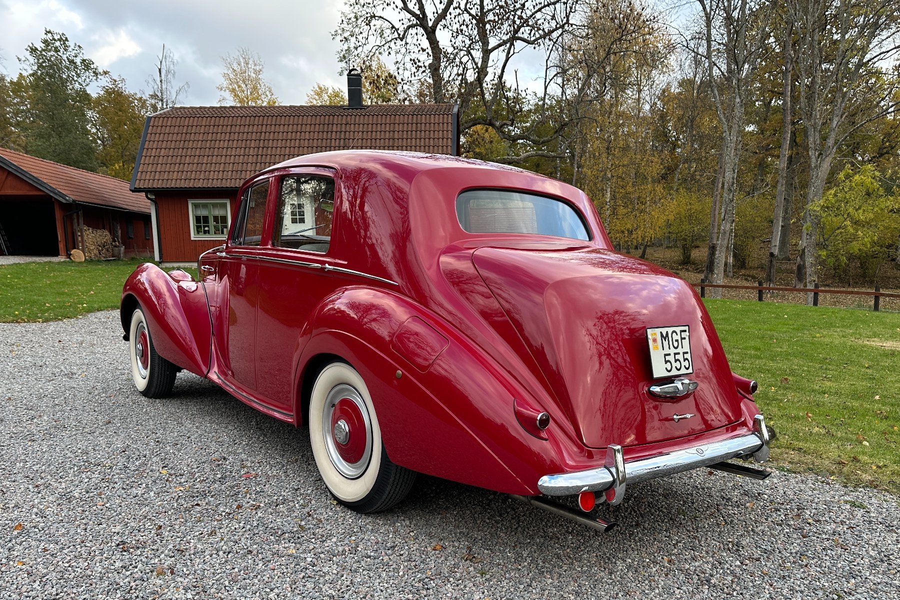 Vehicle Image 23