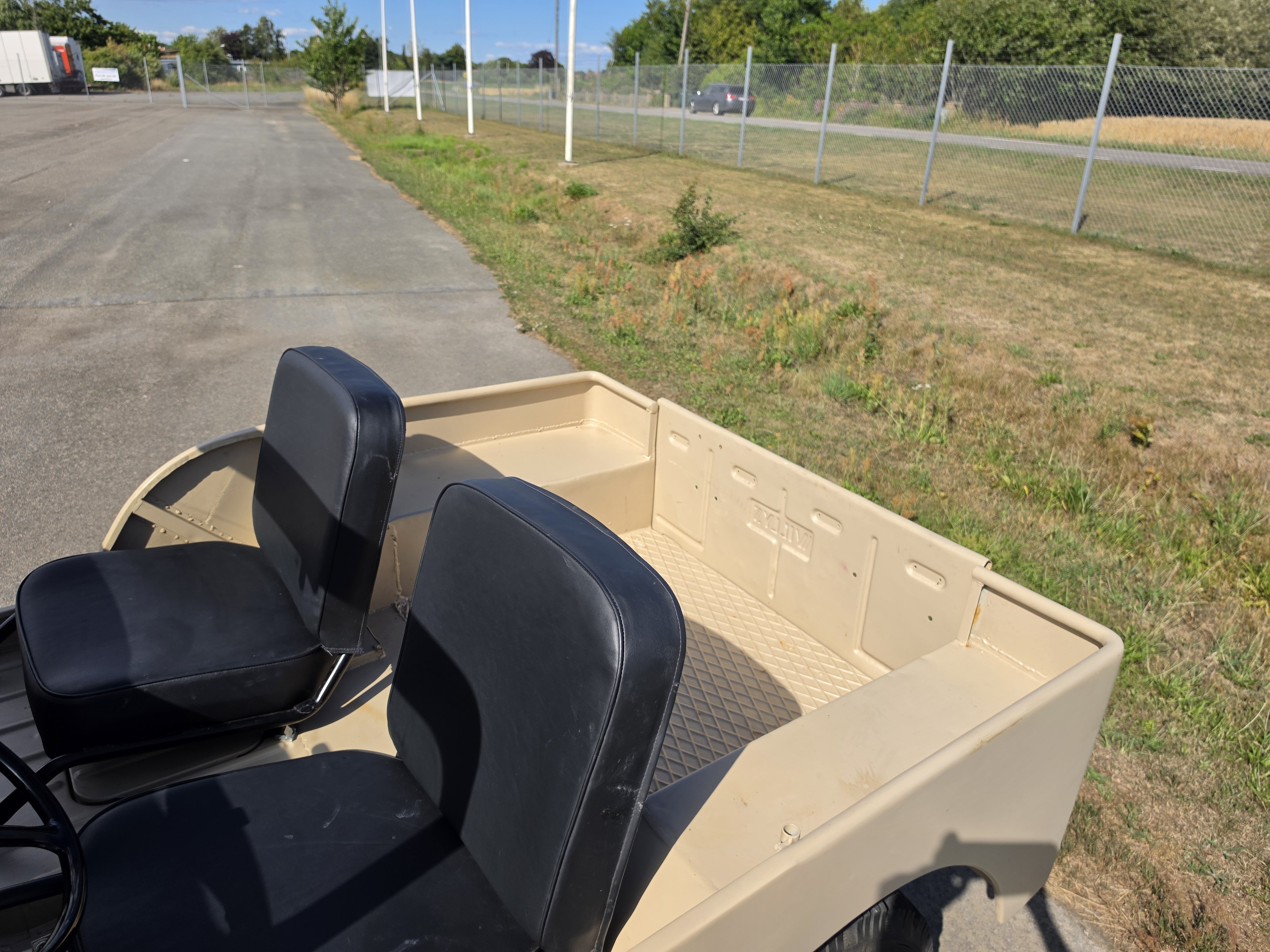 Vehicle Image 15