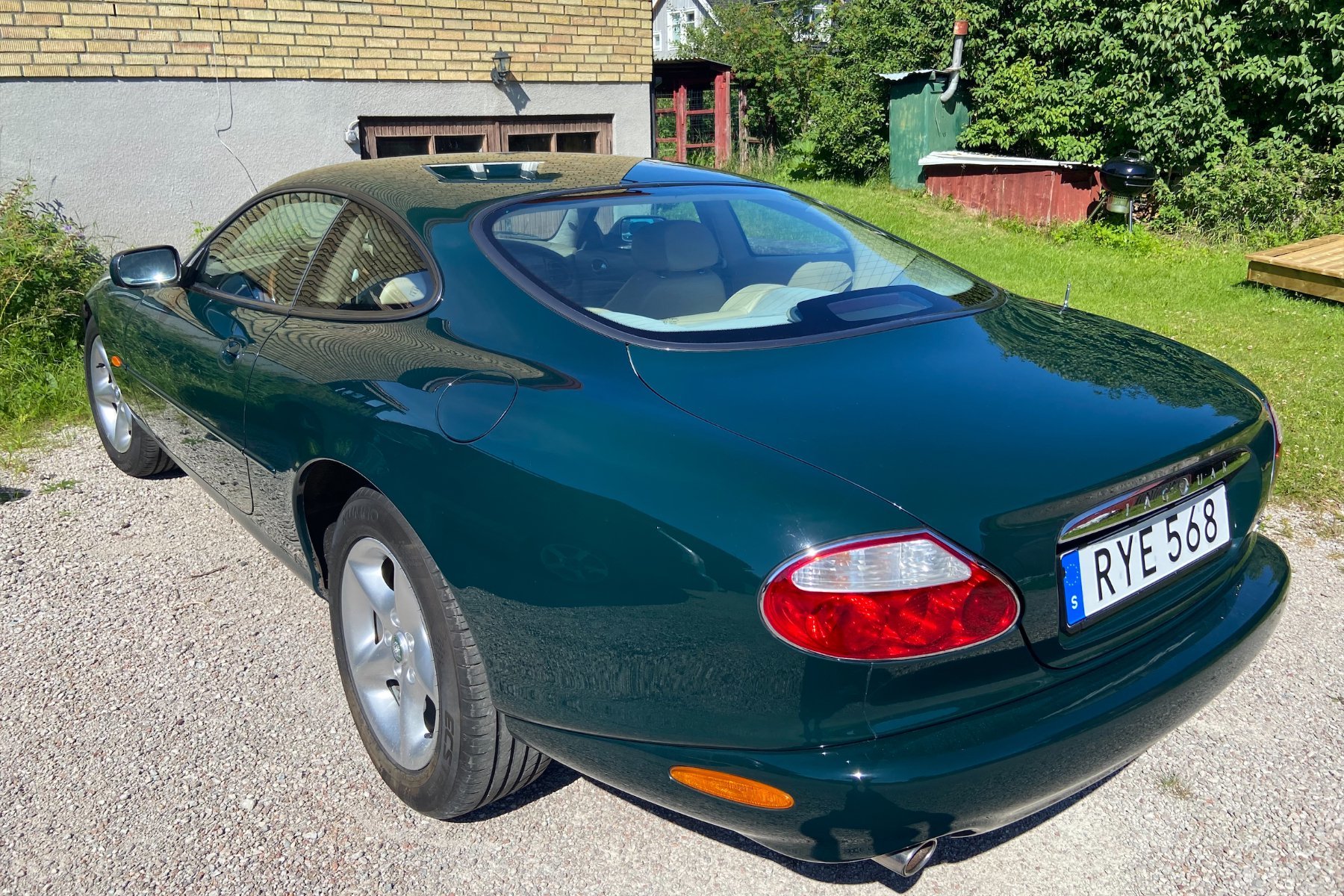 Vehicle Image 23
