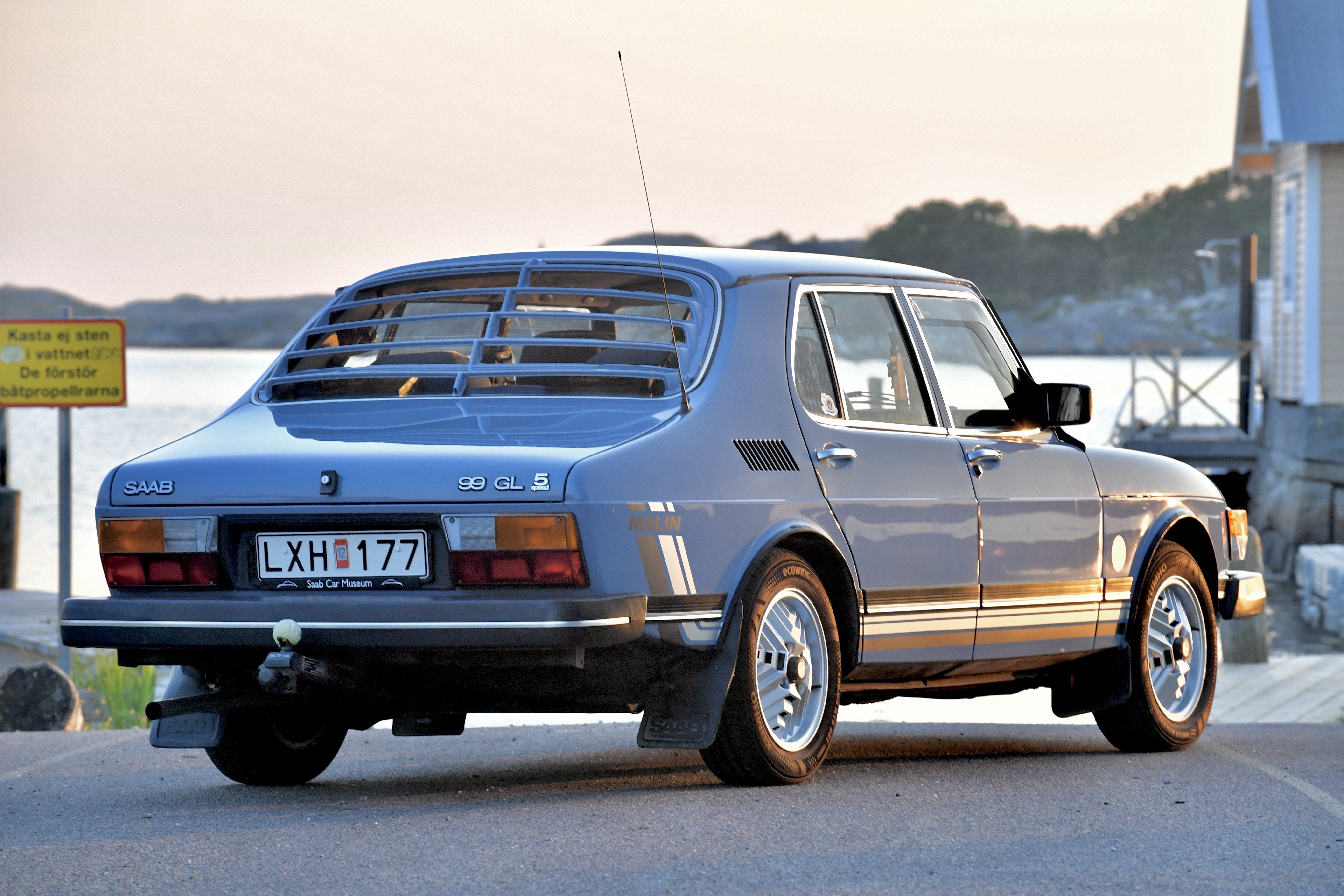 Vehicle Image 34