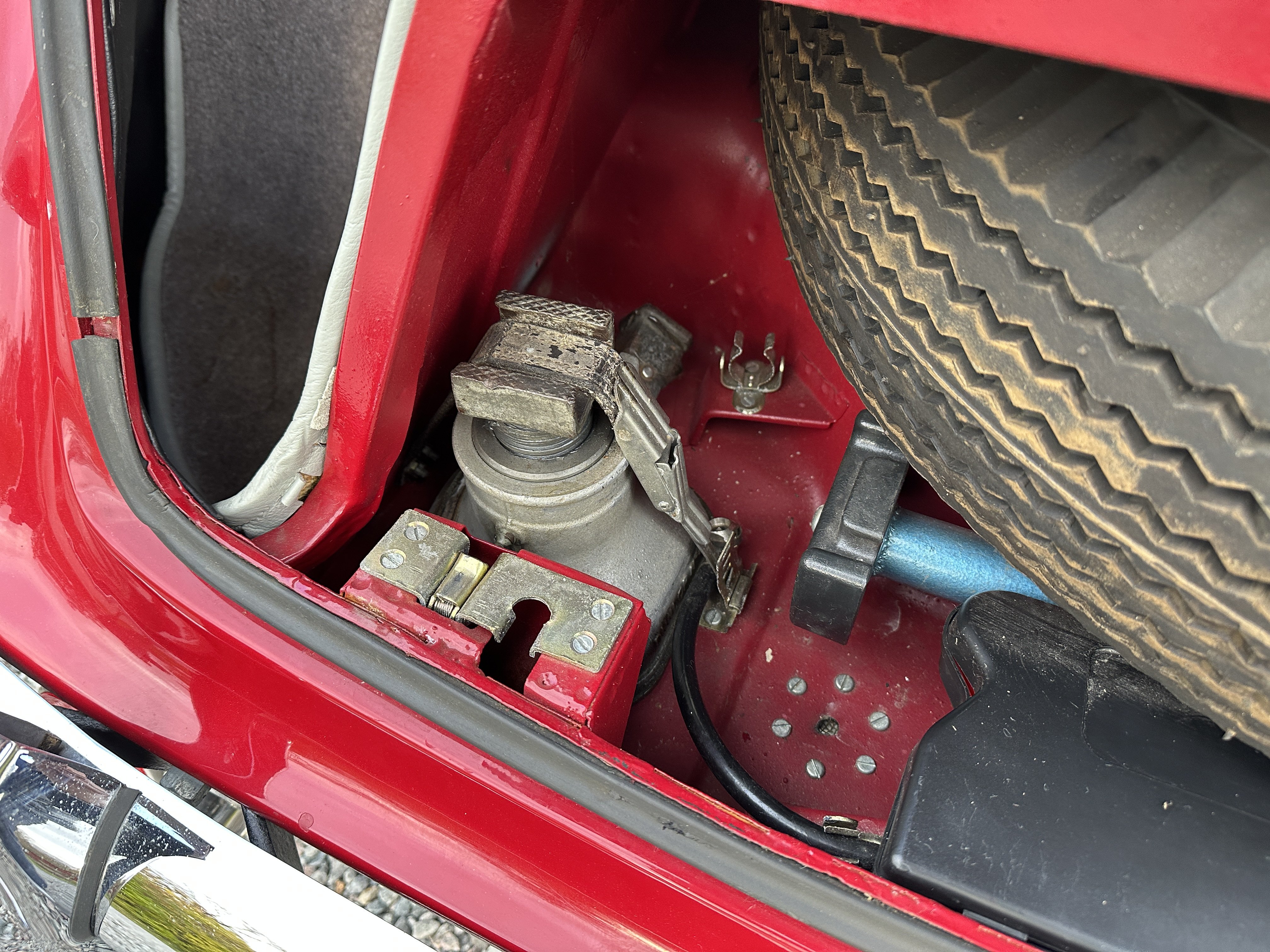 Vehicle Image 35