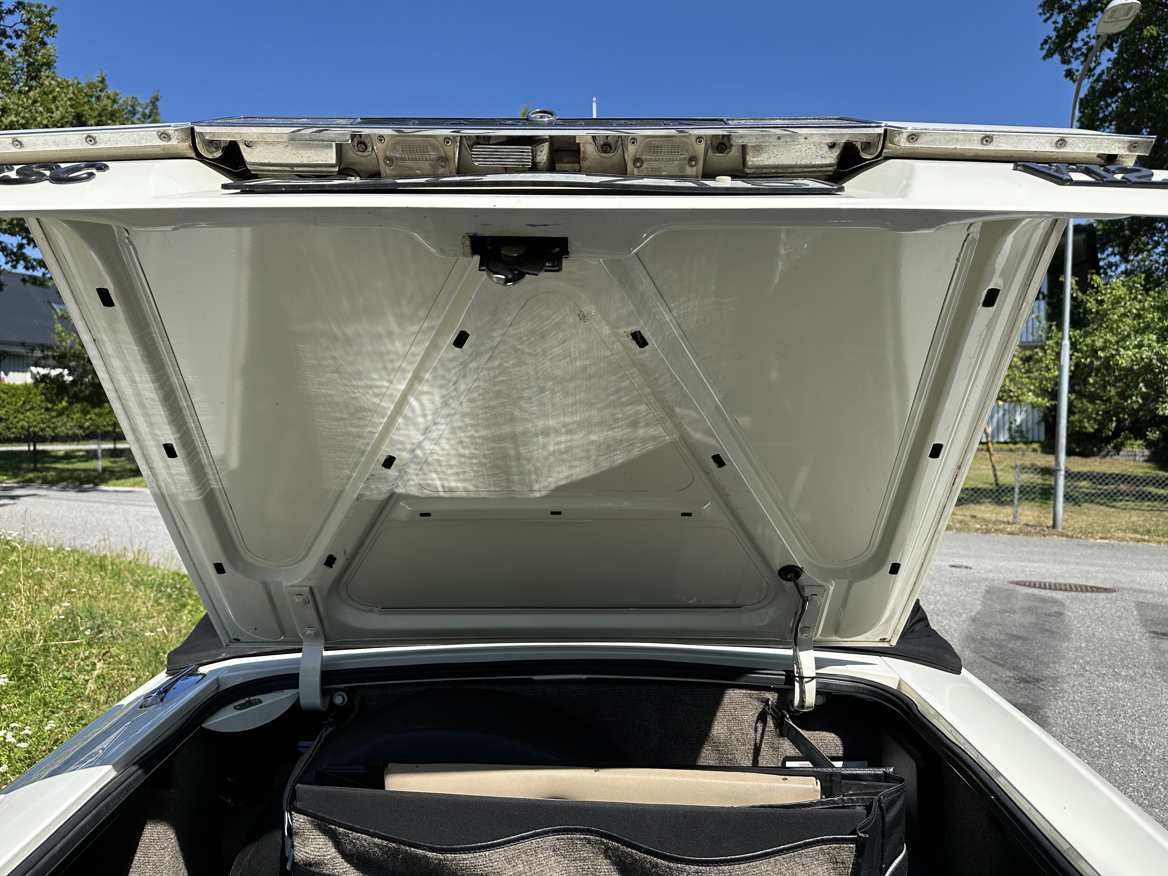 Vehicle Image 28