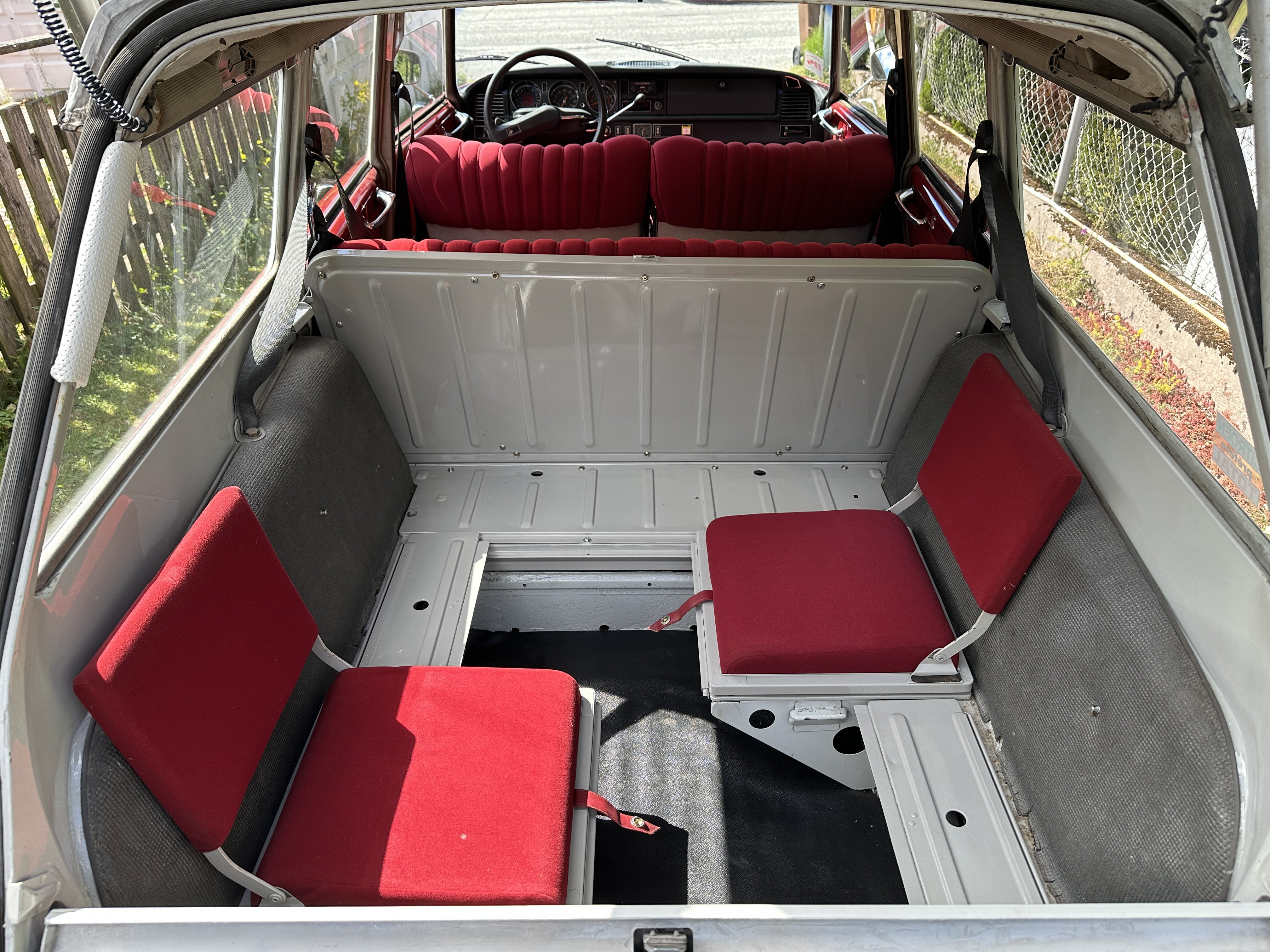 Vehicle Image 39