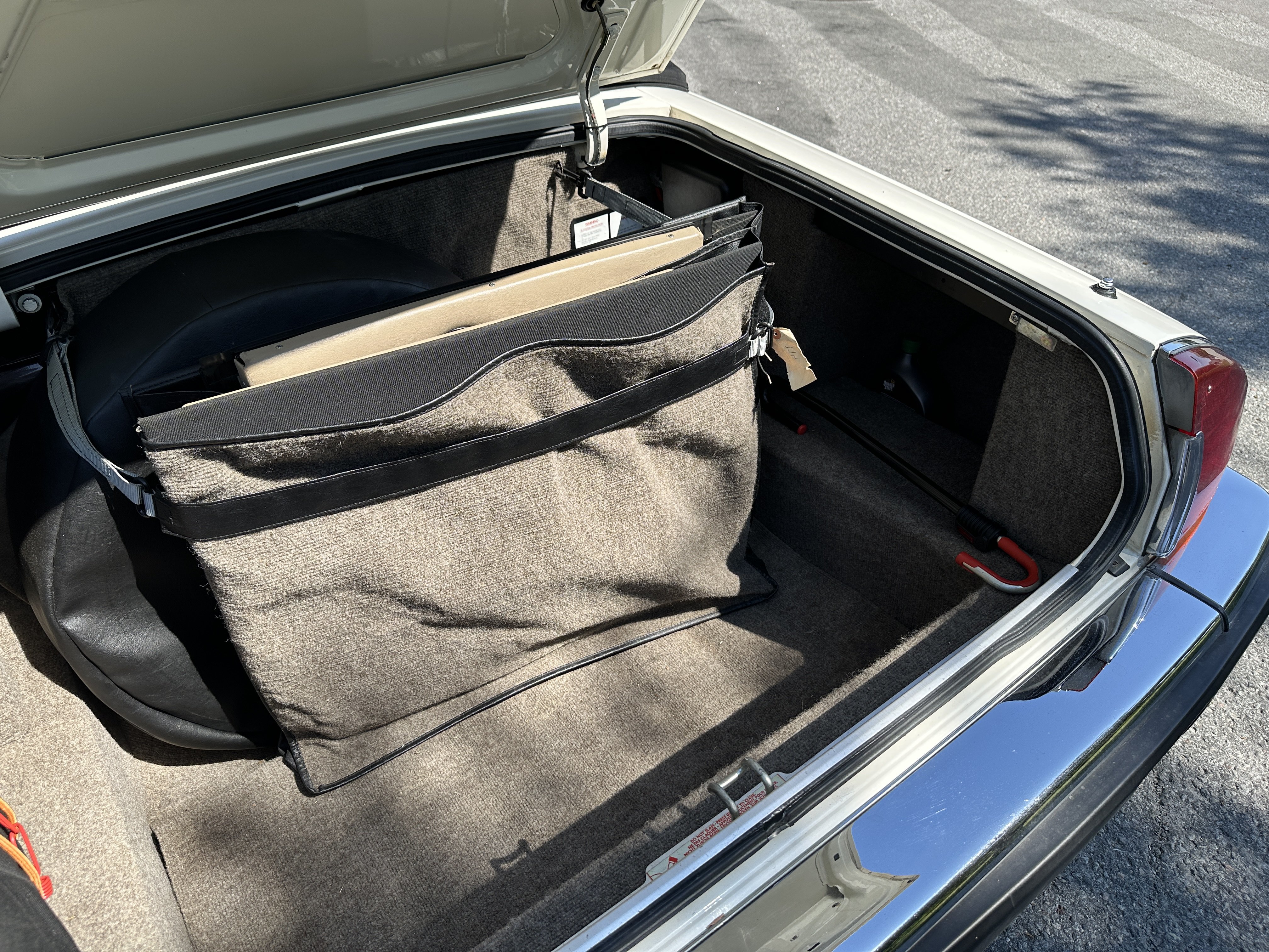 Vehicle Image 32