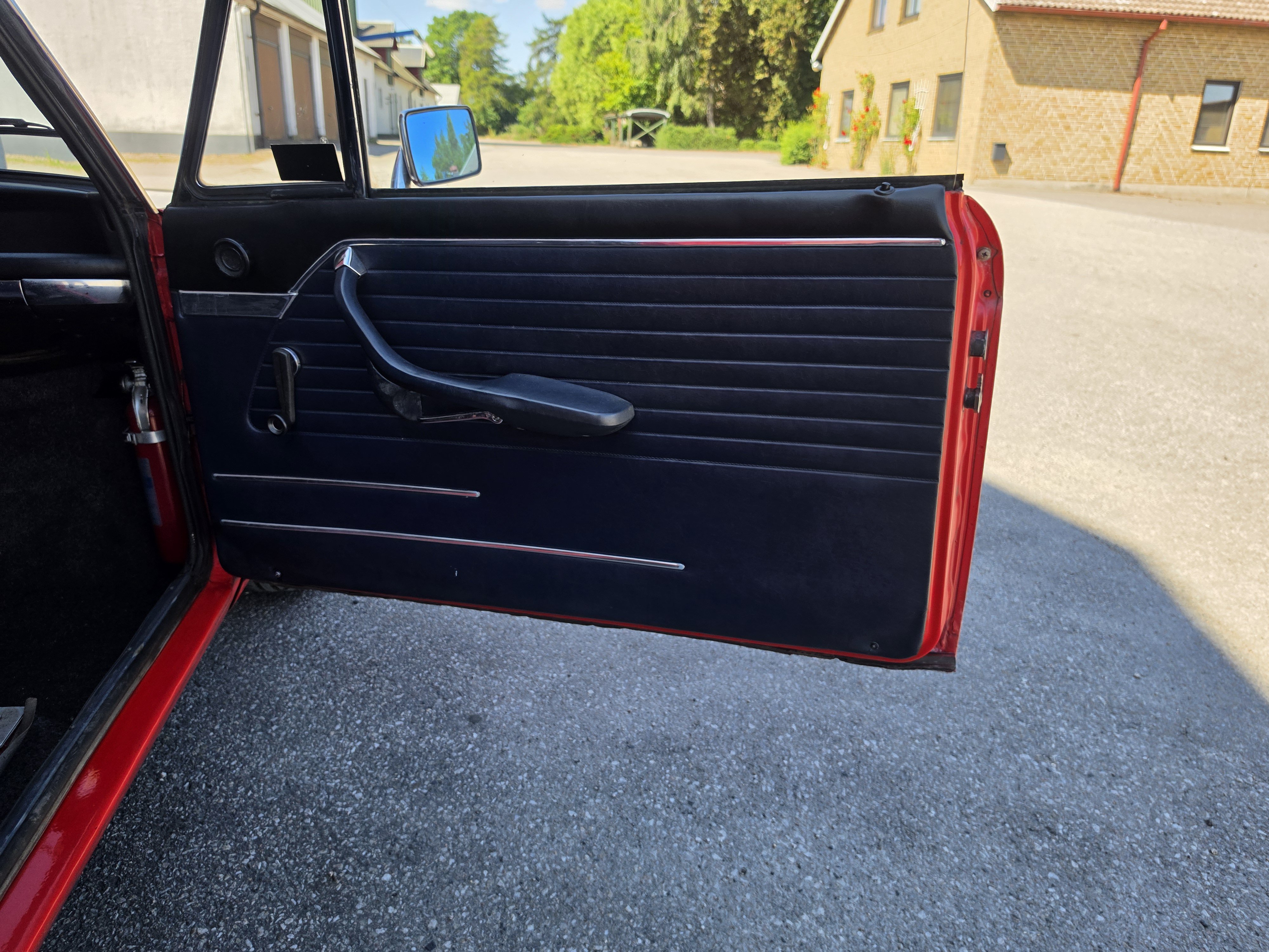 Vehicle Image 26