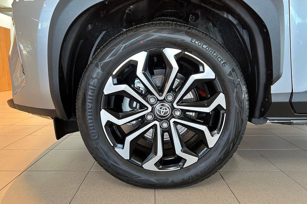 Vehicle Image 15
