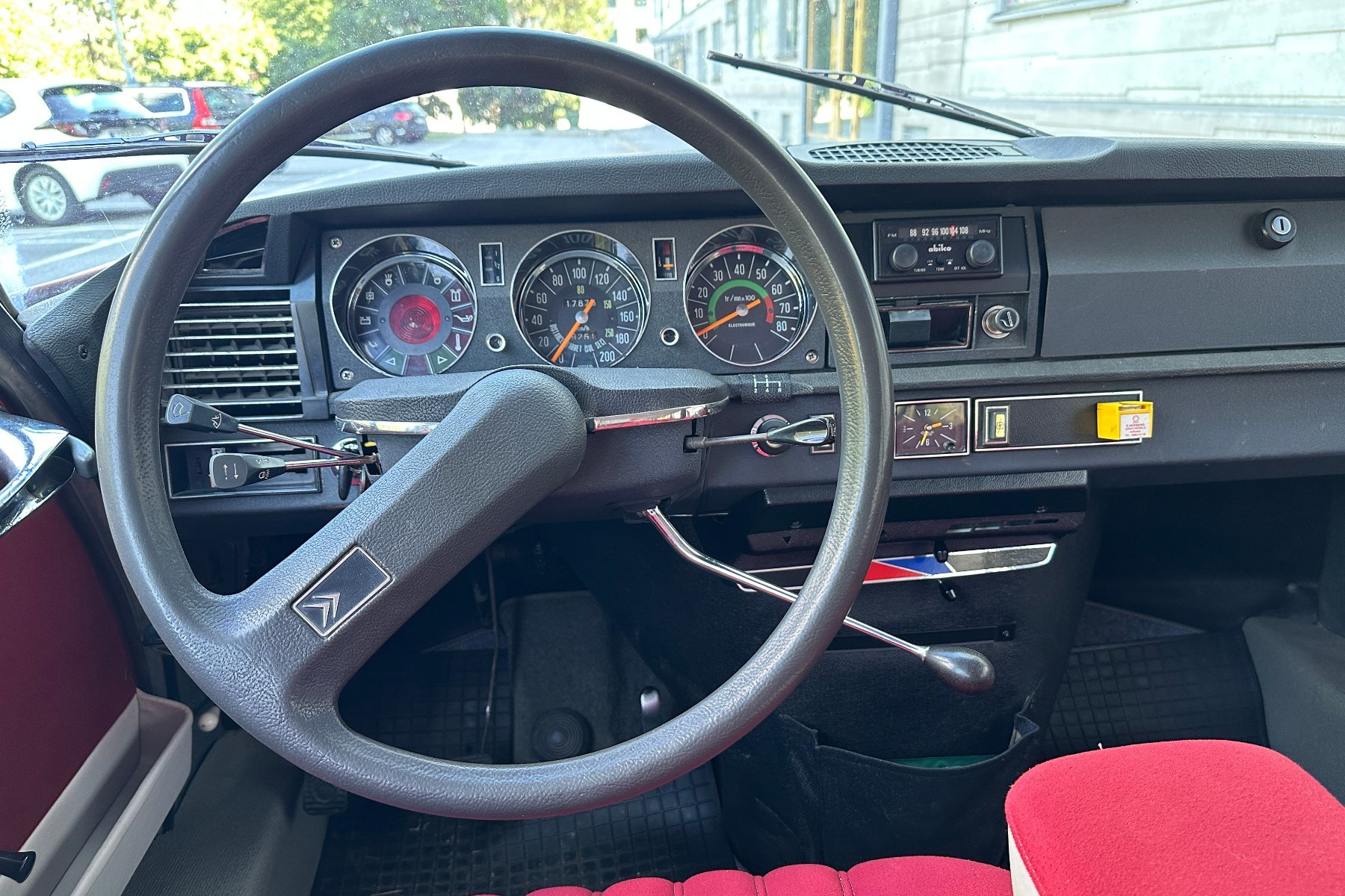 Vehicle Image 60