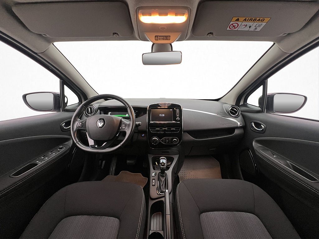 Vehicle Image 12