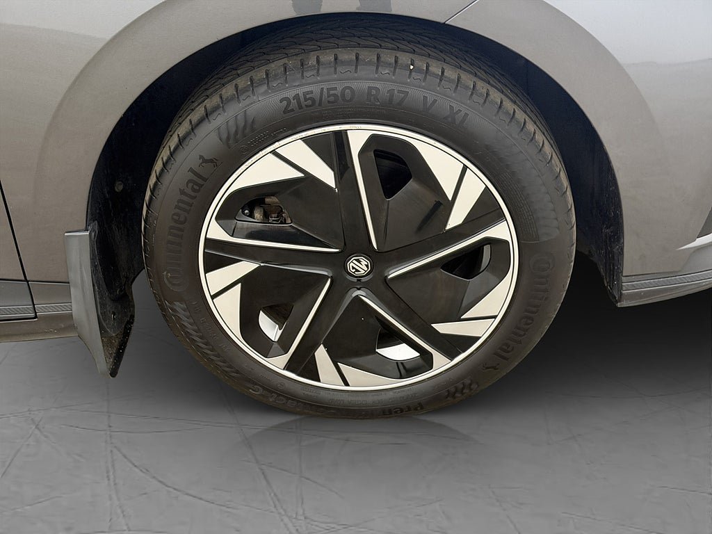 Vehicle Image 31