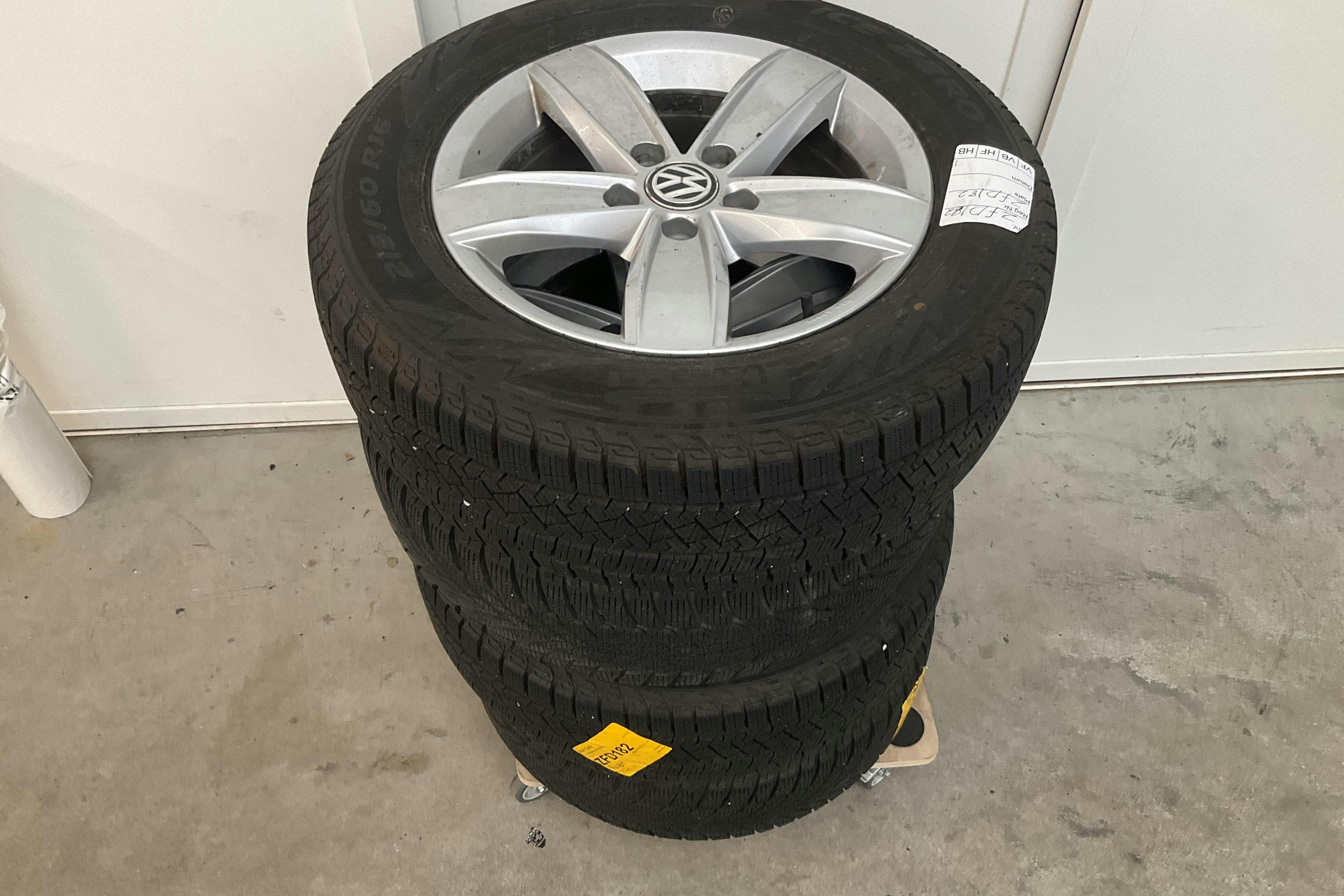 Vehicle Image 13