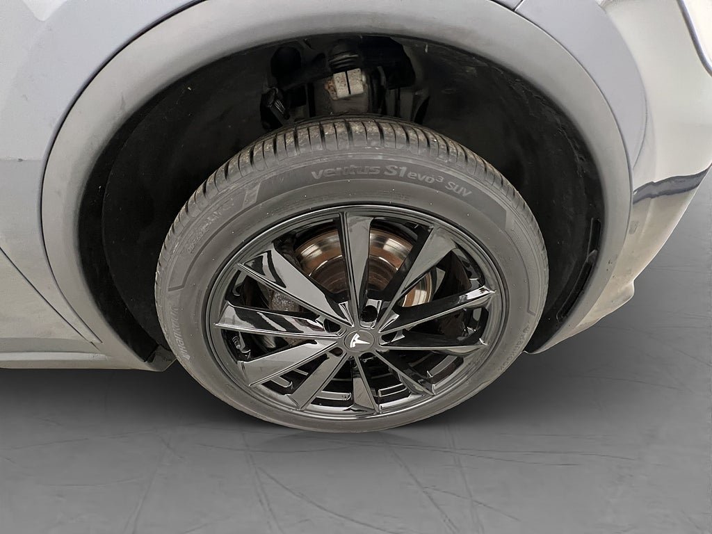 Vehicle Image 35