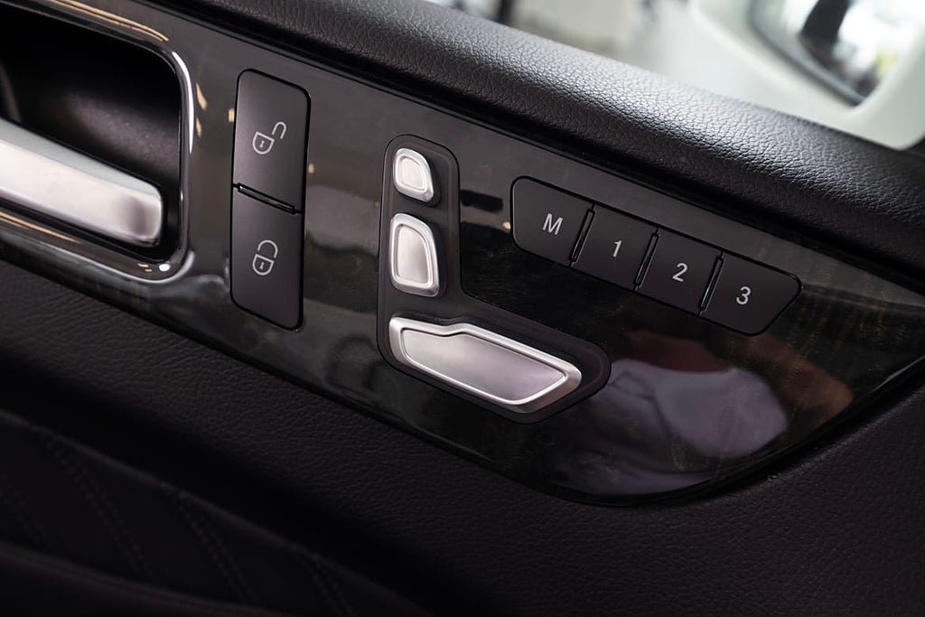 Vehicle Image 23