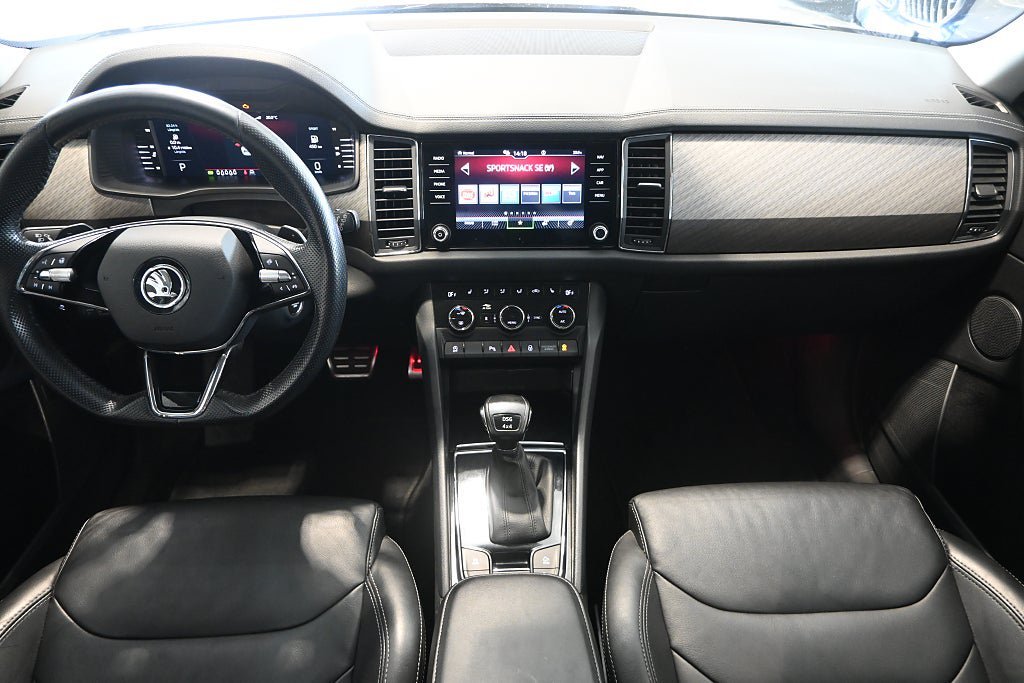 Vehicle Image 9