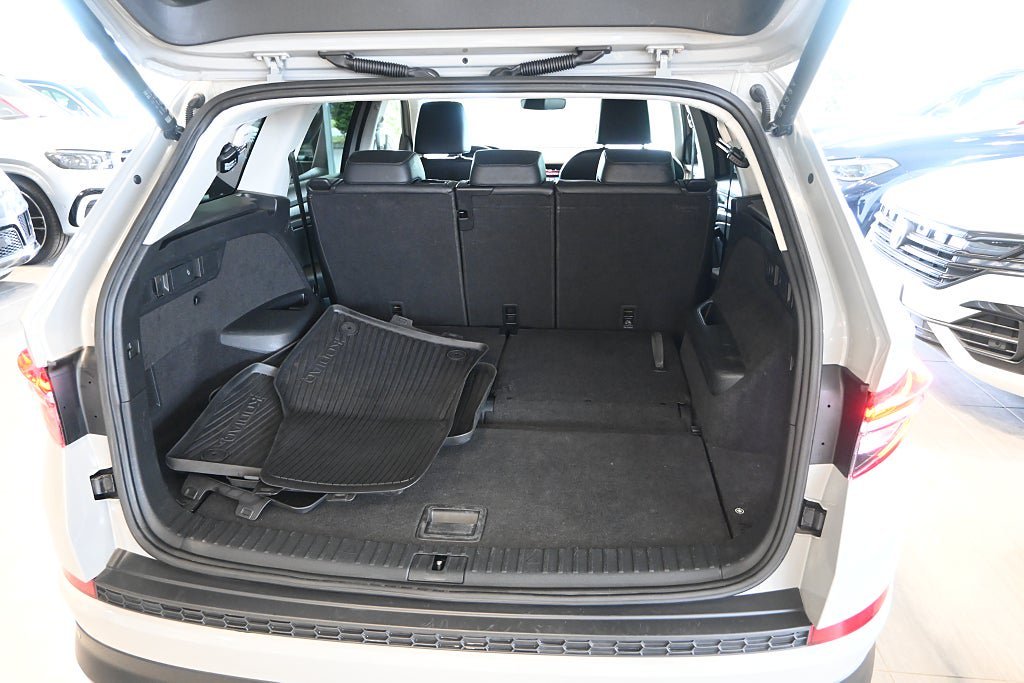Vehicle Image 15
